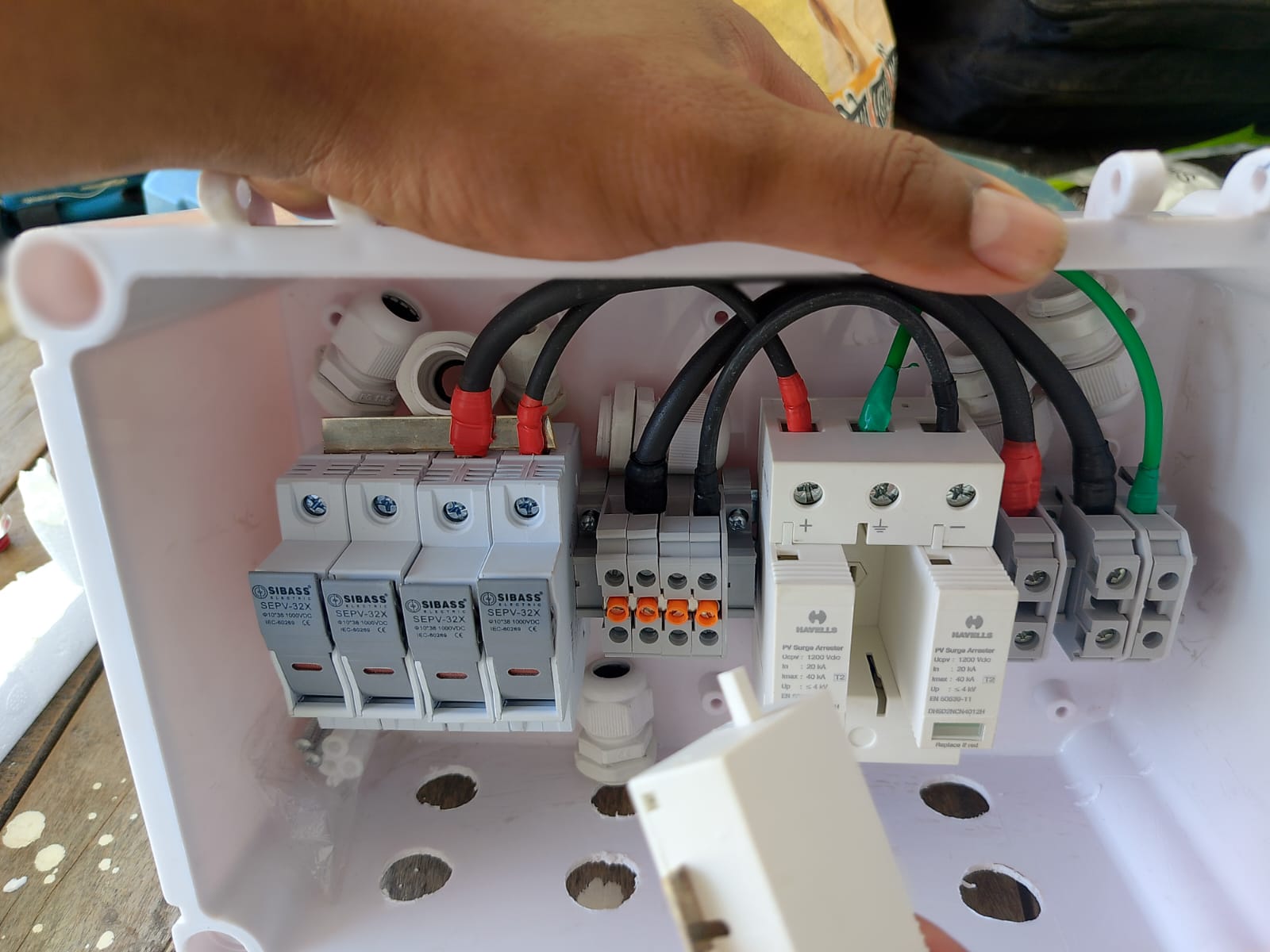 cb064caa-e4d5-438a-822e-50019a6edc71